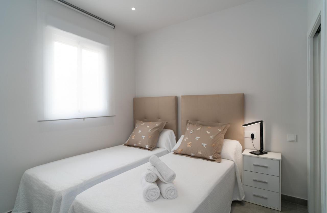 Aac Malaga - Apartamento Con Terraza, Muy Amplio, Totalmente Equipado, Cerca Del Centro Y Nuevo! Exteriör bild
