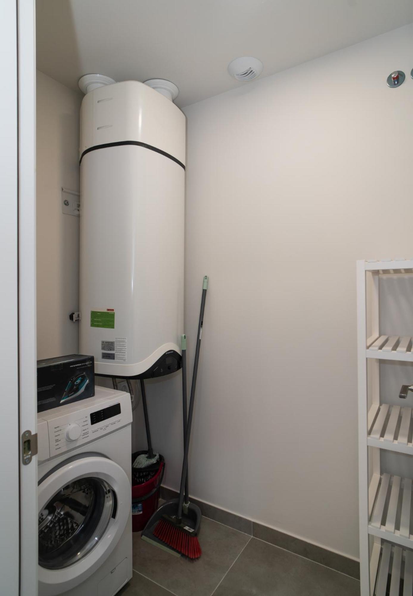 Aac Malaga - Apartamento Con Terraza, Muy Amplio, Totalmente Equipado, Cerca Del Centro Y Nuevo! Rum bild