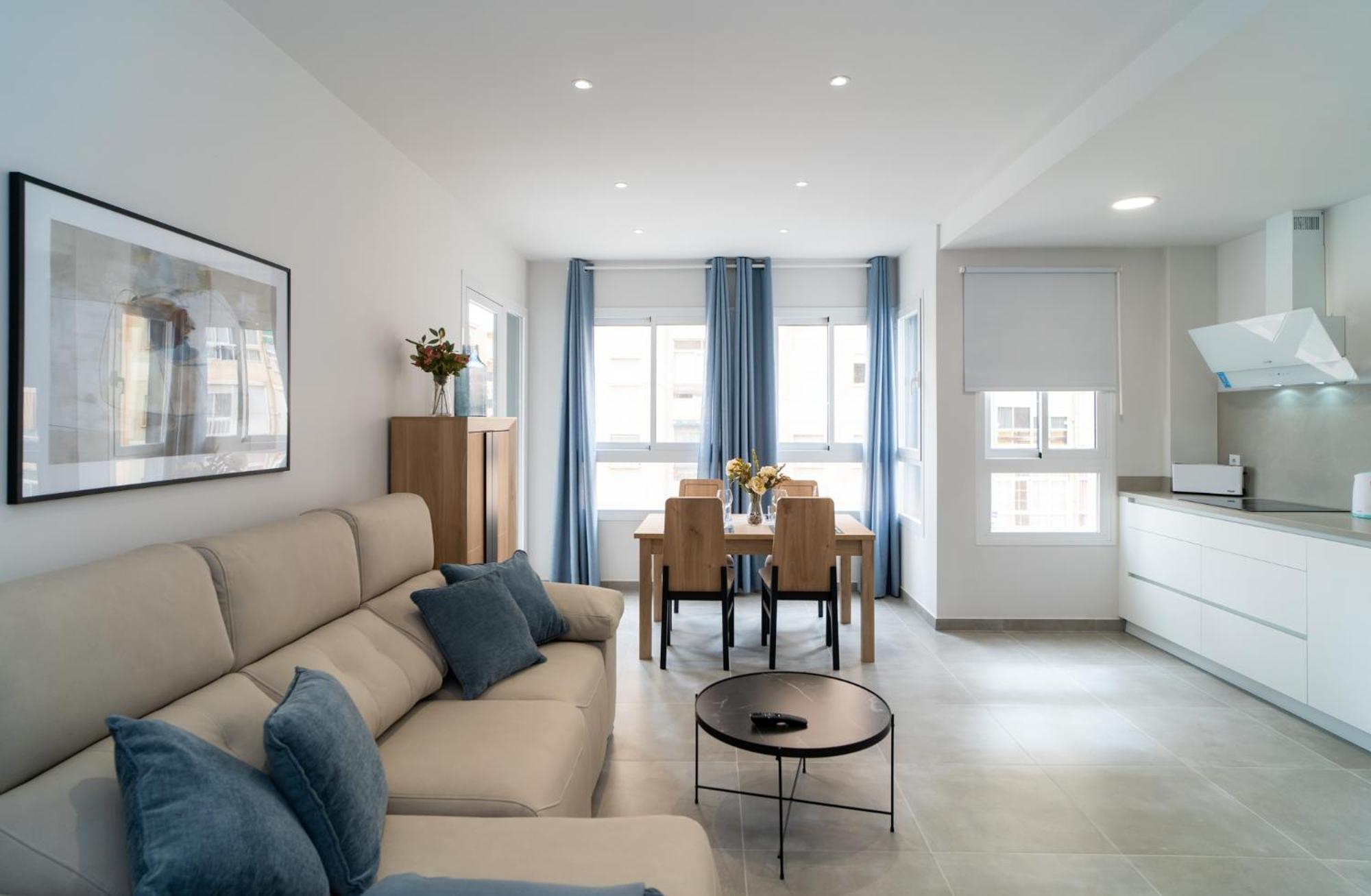 Aac Malaga - Apartamento Con Terraza, Muy Amplio, Totalmente Equipado, Cerca Del Centro Y Nuevo! Rum bild
